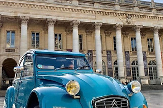 Visite de Bordeaux Unesco en voiture de collection & gourmandise
