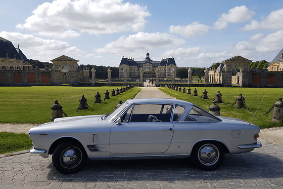 Balade en voiture de collection au Château Vaux-le-Vicomte