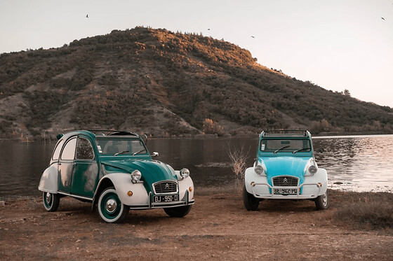 Balade en 2CV au Lac du Salagou depuis Montagnac (34)