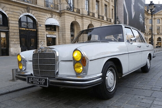 Visite guidée du Grand Paris en voiture de collection