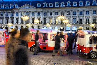 Illuminations de Paris tour de nuit en Tuktuk - 1h - 5 personnes