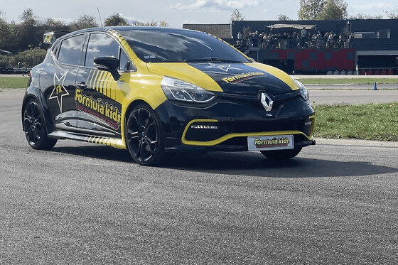 Stage pilotage enfant Clio Iv Rs - 2 Tours au Circuit Géoparc (88)