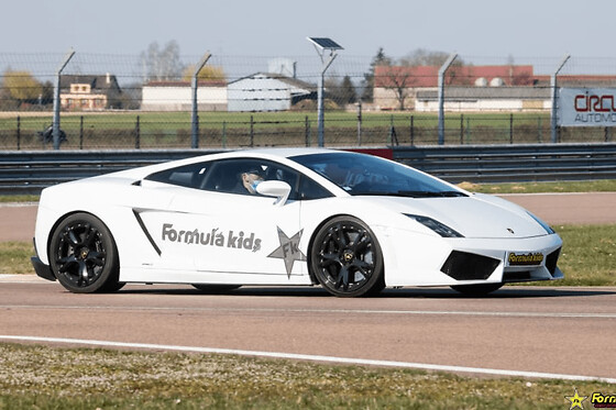 Stage De Pilotage Enfant En Lamborghini À Abbeville (80) - 5 Tours