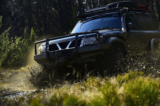 Initiation à la conduite d'un 4x4 en off road près de Paris