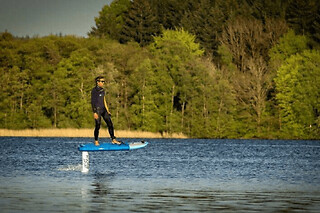 Location de E-Foil sur le Lac des Settons (58)