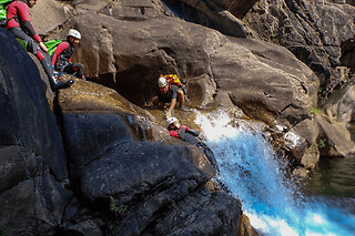 Canyoning dans le canyon de La Garde en Ardèche (07)