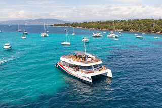 Journée en catamaran depuis Marina Baie des Anges (06)