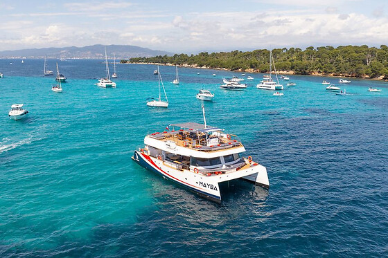 Journée en catamaran depuis Marina Baie des Anges (06)