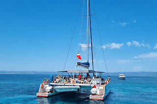 Matinée découverte en catamaran au départ de Hyères (83)