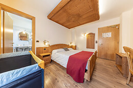 Family Hotel La Perla