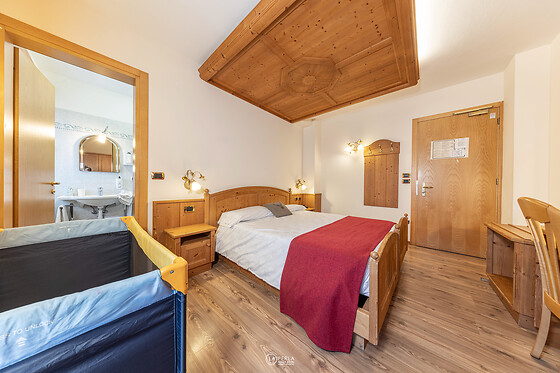 Family Hotel La Perla - photo 11
