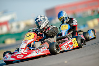 Karting à Angerville (91) - Karting Adulte