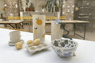 Atelier modelage et au décor sur céramique à Paris 11ème