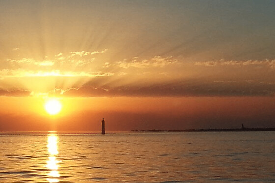 Croisière privatisée apéro coucher de soleil à La Rochelle (17)