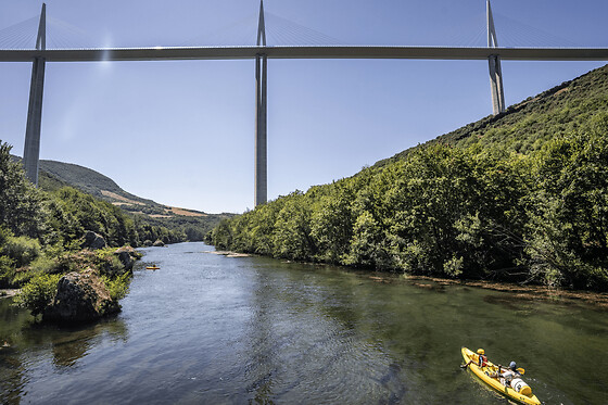 Location de Canoë Kayak à Millau : descente du Tarn - 9 km - Canoë 2 places