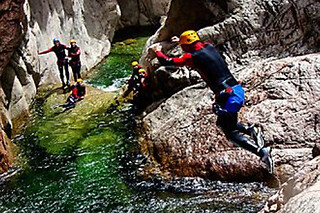 Canyoning dans le canyon de la Vacca