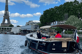 Balade en Bateau sur la Seine au départ du Musée du Louvre (75)
