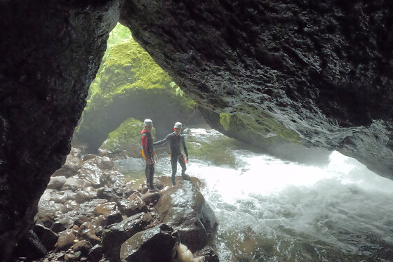 Randonnée aquatique souterraine à Thiézac (15)