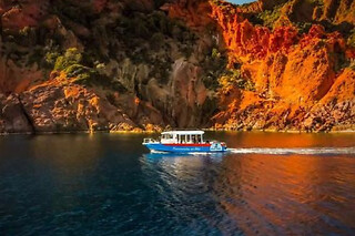 Excursion en vedette vers Scandola, Girolata, Piana et Capo Rosso depuis Tiuccia