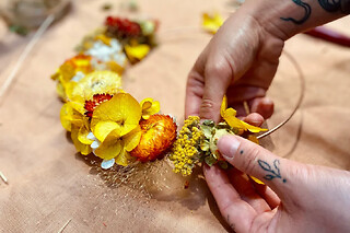 Atelier couronne en fleurs séchées à Strasbourg (67)