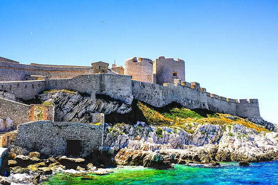 Croisière vers le château d'If & les îles du Frioul à Marseille