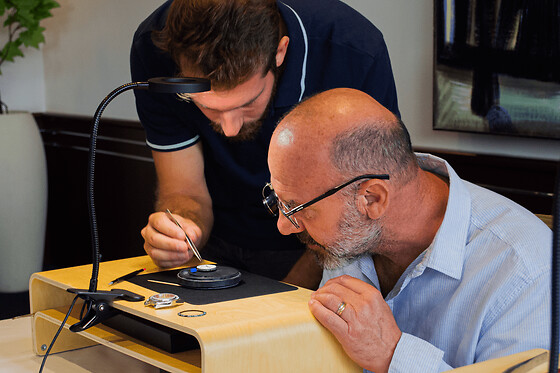 Atelier d'assemblage de montre à Lyon 2ème