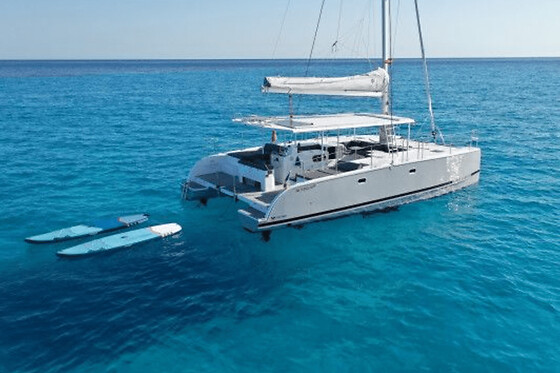 Demi-journée Catamaran avec skipper depuis Marseille