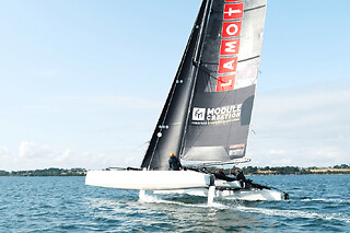 Demi-journée en Catamaran au départ de Larmor-Baden (56) - Demi-journée