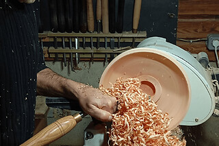 Atelier tournage sur bois à Groléjac (24)