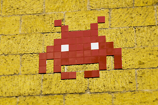 Chasse aux "Invader" et atelier pixel art à Paris