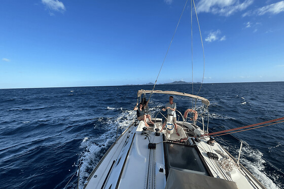 Excursion en voilier et snorkeling aux Saintes (97)