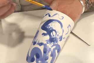 Atelier de décor sur porcelaine à Caluire-et-Cuire