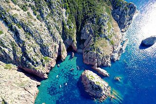 Balade en semi-rigide Les Roches Rouges avec baignade de Porto