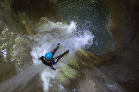 Canyoning au Pont du Diable dans le Massif des Bauges (73)