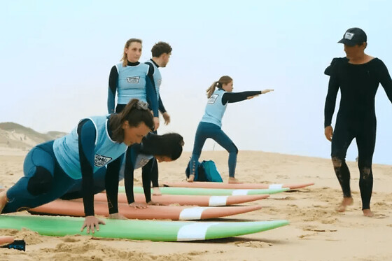 Cours de surf collectif à Seignosse (40)