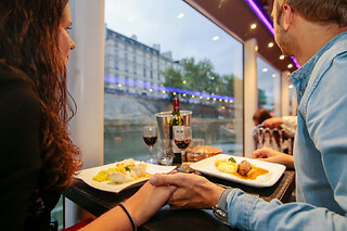 Dîner croisière Bistronomique début de soirée sur la Seine  - Adulte avec vin