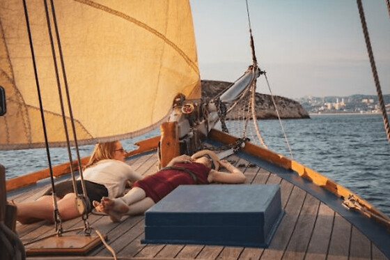 Croisière coucher de soleil dans les calanques de Marseille (13)