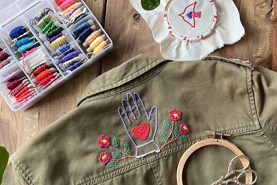Atelier à la broderie sur vêtements à Toulouse (31)