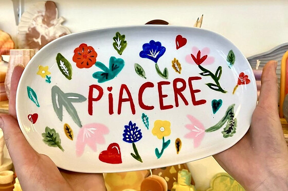 Atelier peinture sur porcelaine à Paris 11ème - Objet format L