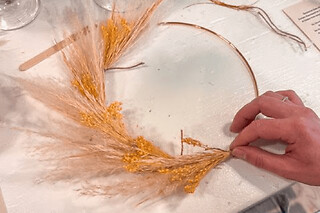 Atelier couronne en fleurs séchées à Rouen (76)