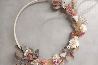 Atelier couronne de fleurs séchées à Lyon 4ème