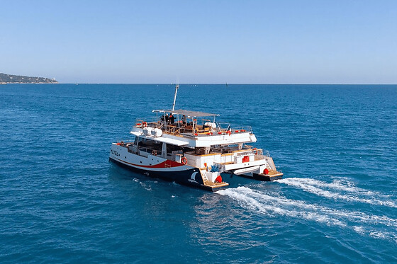 Matinée découverte en catamaran depuis Marina Baie des Anges