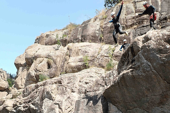 Canyoning dans le canyon Graine de rockeur en Lozère (48)