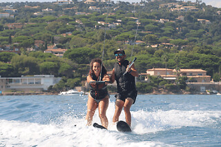 Ski nautique, Wakeboard ou Wakesurf à Cannes (06) - Session de ski nautique