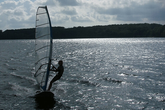 Location de planche à voile sur le Lac des Settons (58) - 2 heures