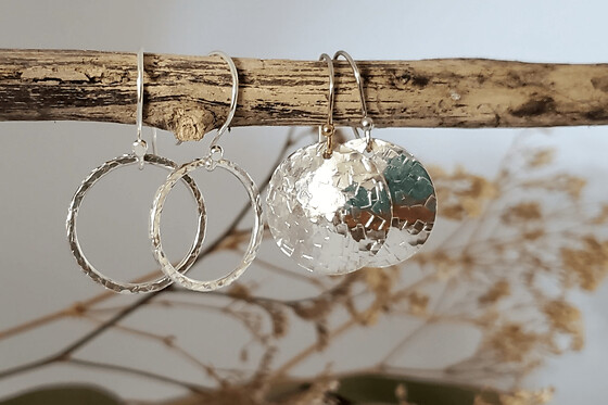 Atelier boucles d'oreilles en argent à Martignas-sur-Jalle (33)