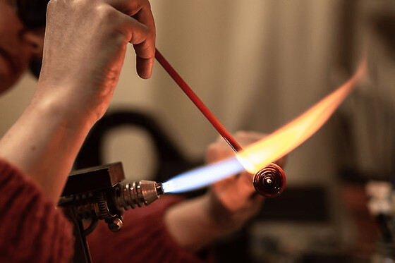 Atelier création d'objets en verre filé à  Val d'Oingt (69)