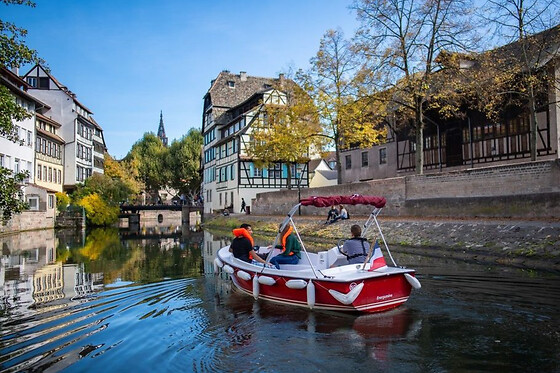 Location de bateau électrique (5 pers. max) à Strasbourg - Location Ace 1 heure