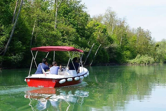 Location de bateau électrique (7 pers.) à Meaux (77) - Location Scoop 1 heure