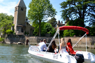 Location de bateaux sans permis à Rochetaillée-sur-Saône (69) - Location  2h - Aller Retour  Tour de l’ Ile Barbe
